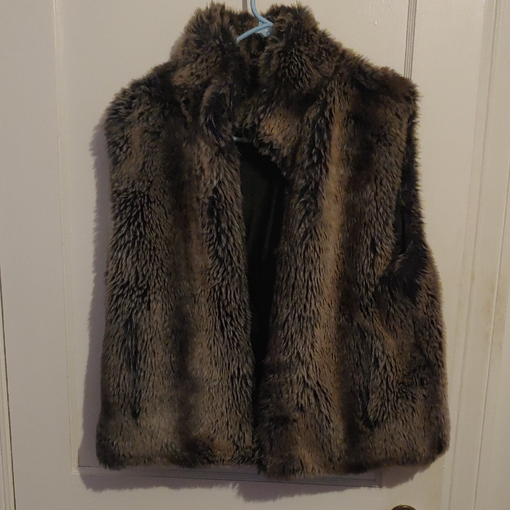 Women's Faux Fur Vest - Brown